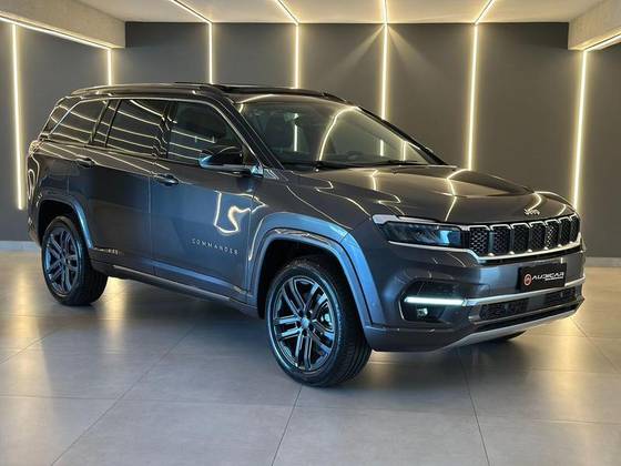 JEEP COMMANDER 2.2 TURBO DIESEL OVERLAND AT9